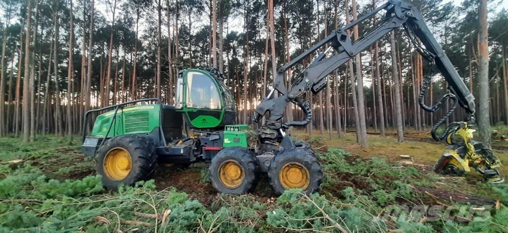 John Deere 1270 E Abatteuse