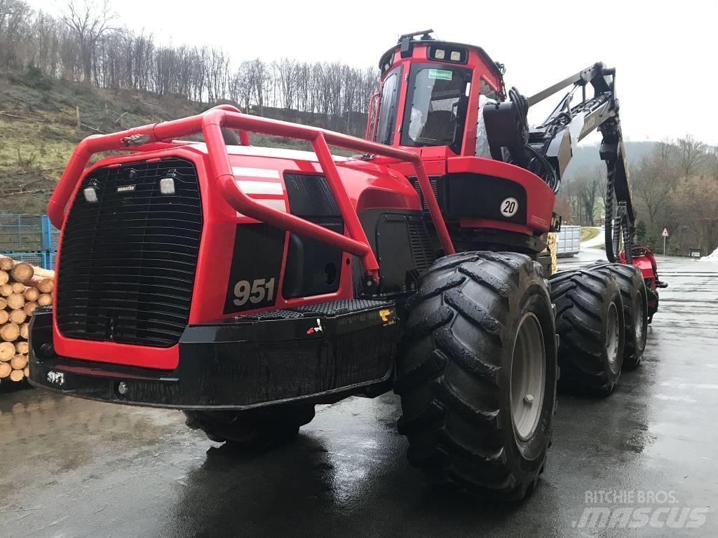 Komatsu 951 Abatteuse