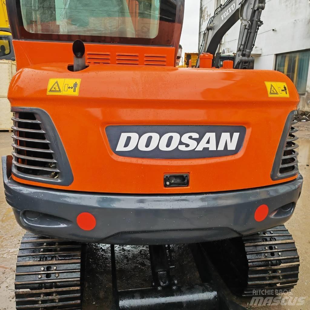 Doosan DX55 Mini pelle < 7t