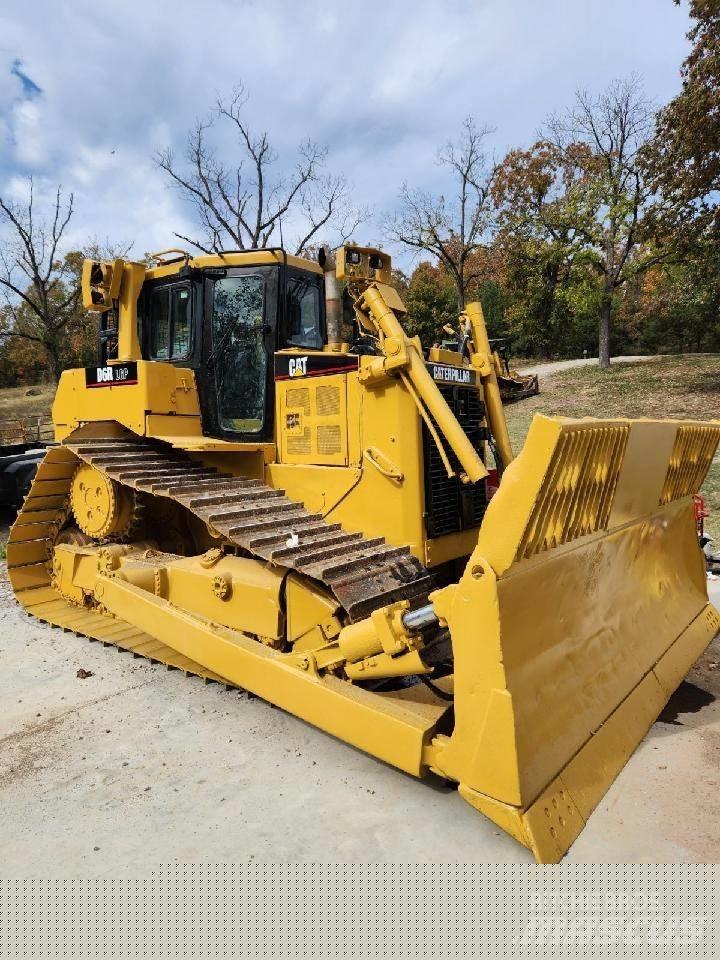 CAT D 6 R Bouteurs sur chenilles
