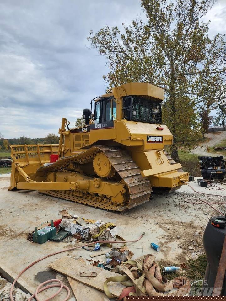 CAT D 6 R Bouteurs sur chenilles