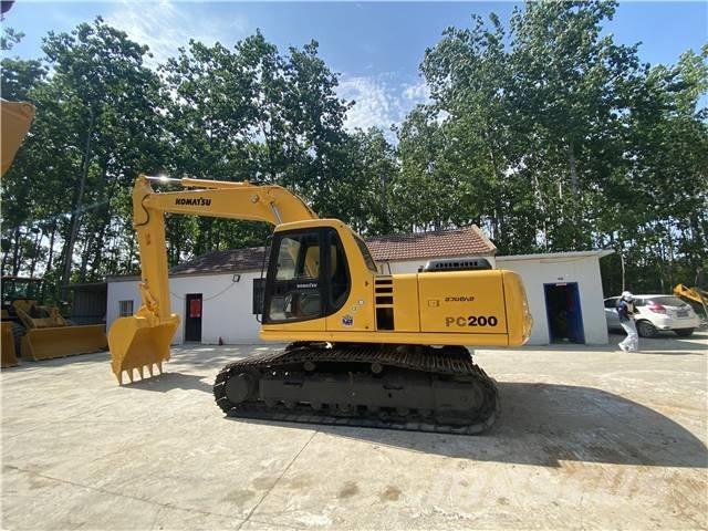 Komatsu PC200-7 Pelle sur chenilles