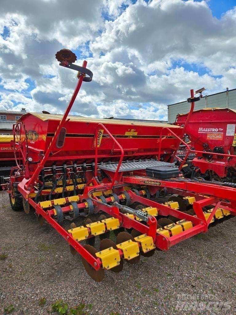 Väderstad Rapid 400 Semoir combiné
