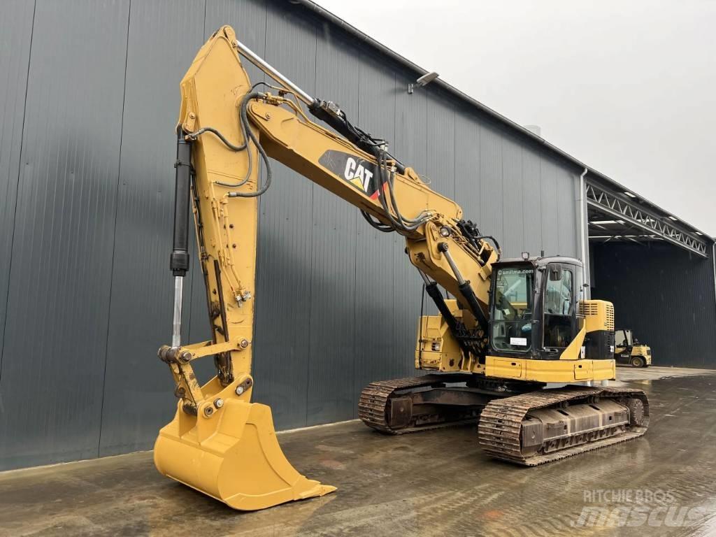 CAT 321D LCR Pelle sur chenilles