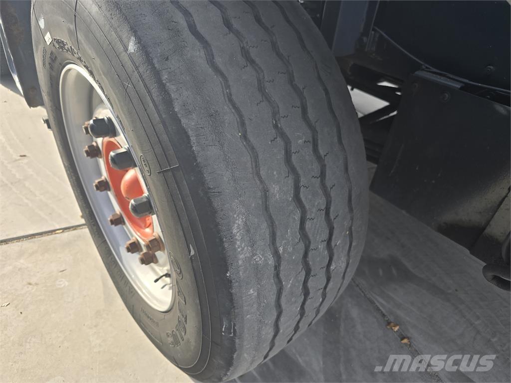  [div] DAF TT2100DH Tracteur de manœuvre