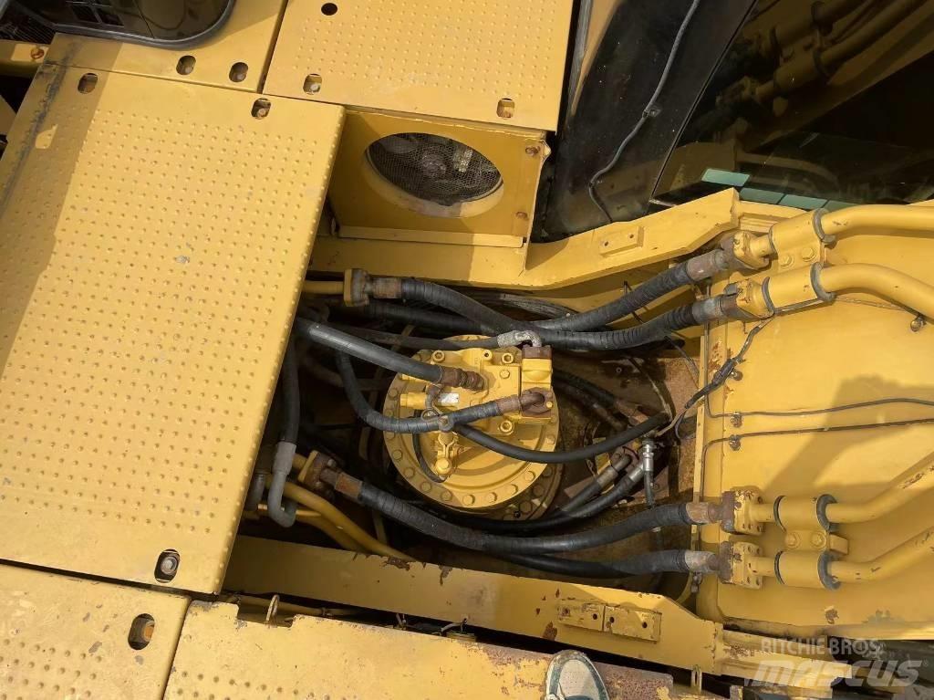 CAT 330 D Pelle sur chenilles