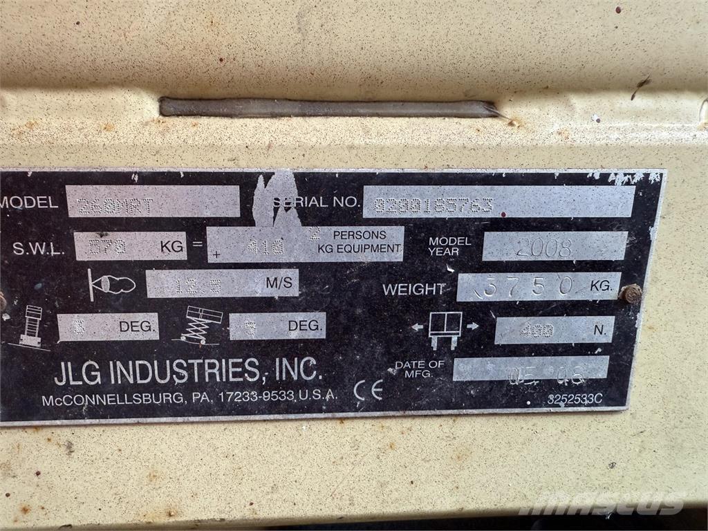 JLG 260 MRT Nacelle ciseaux