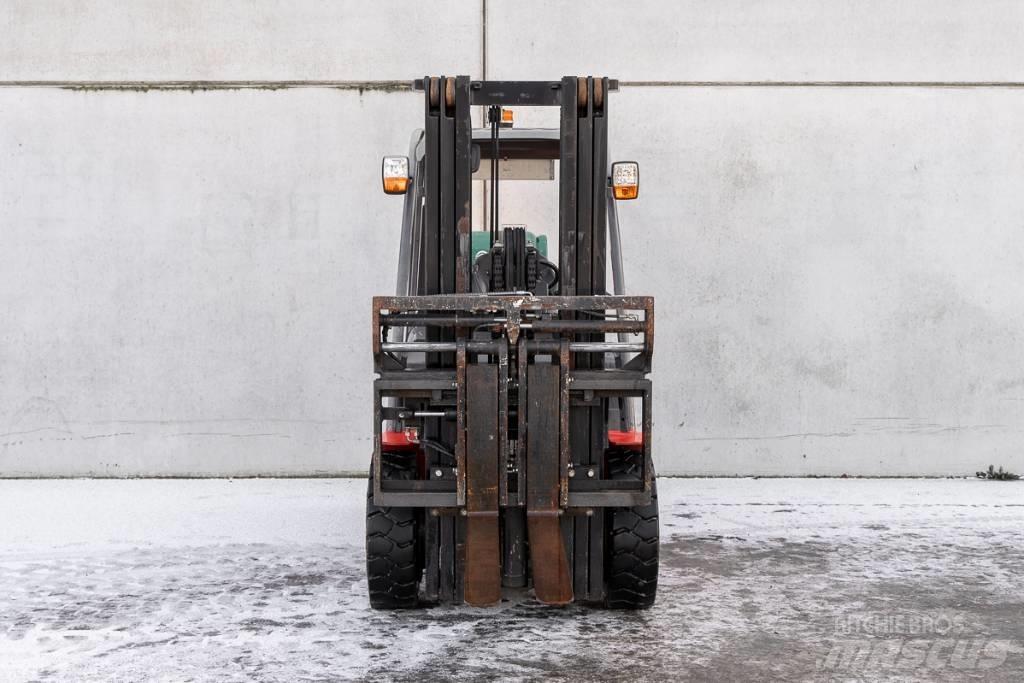 Manitou MI 35 G Chariots diesel