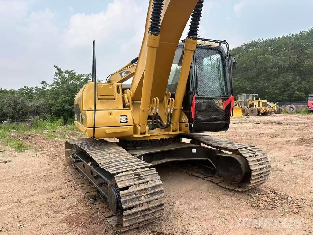 CAT 325 CL Pelle sur chenilles