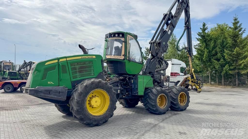 John Deere 1170 E Abatteuse