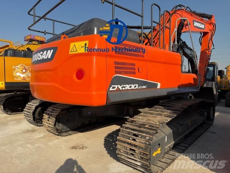 Doosan DX 300LC-9C Pelle sur chenilles