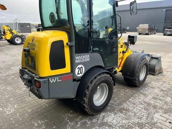 Wacker Neuson WL 25 Chargeuse sur pneus