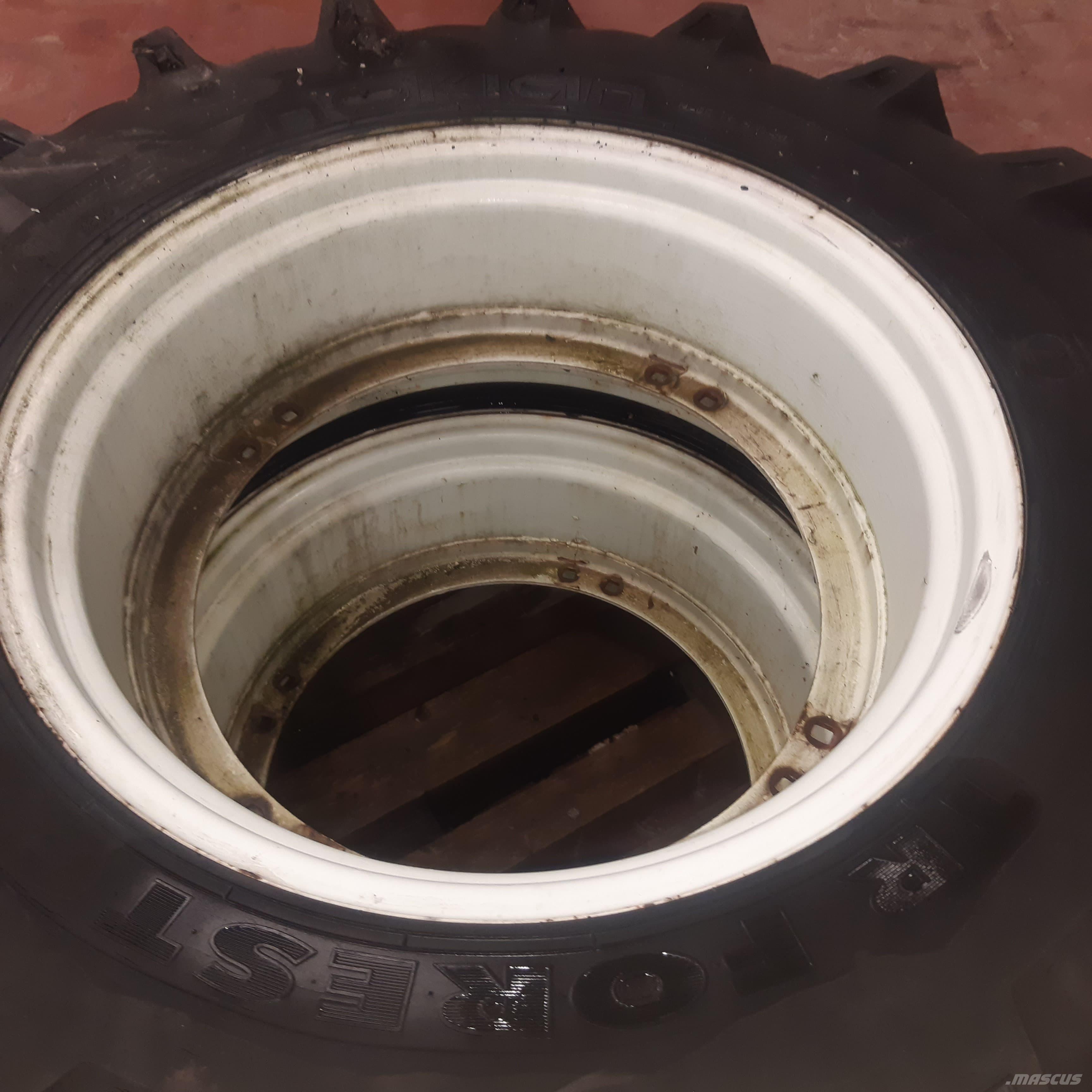 Nokian Forest Pneus, roues et jantes