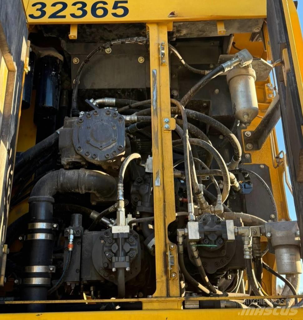 Komatsu PC 1250 -11EO Pelle sur chenilles