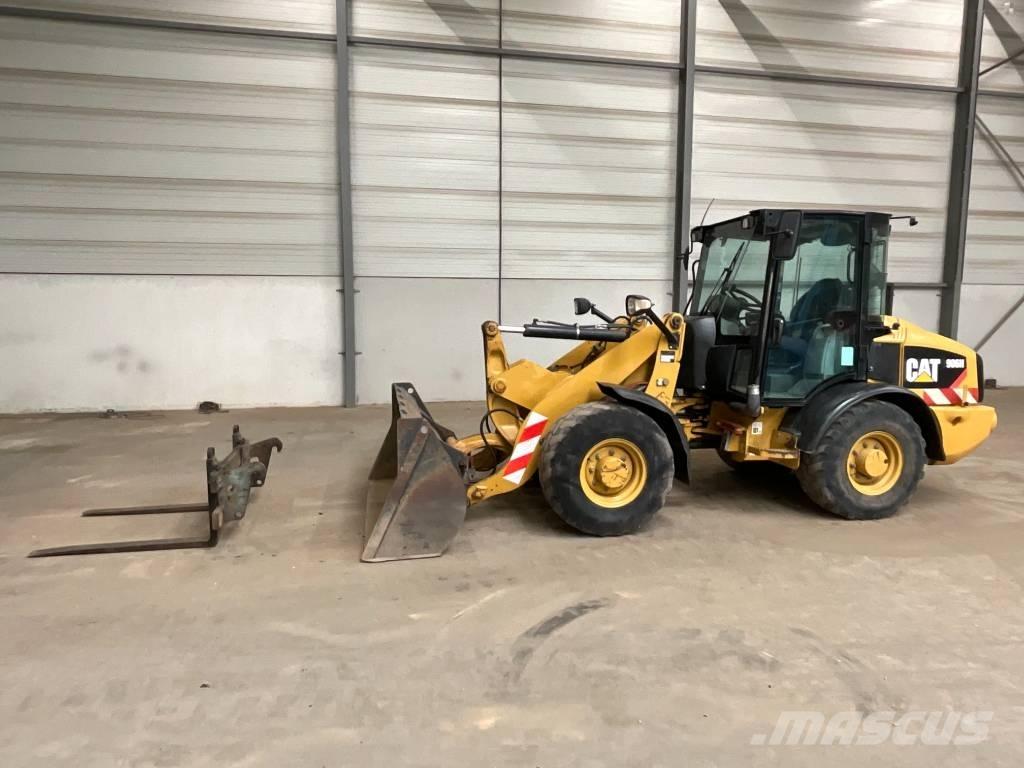 CAT 906 H Chargeuse sur pneus