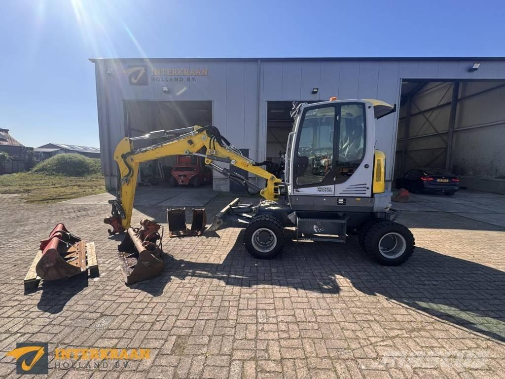 Wacker Neuson EW 65 Pelle sur pneus