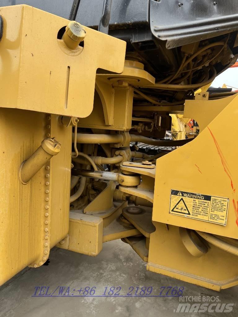 CAT 966G Chargeuse sur pneus