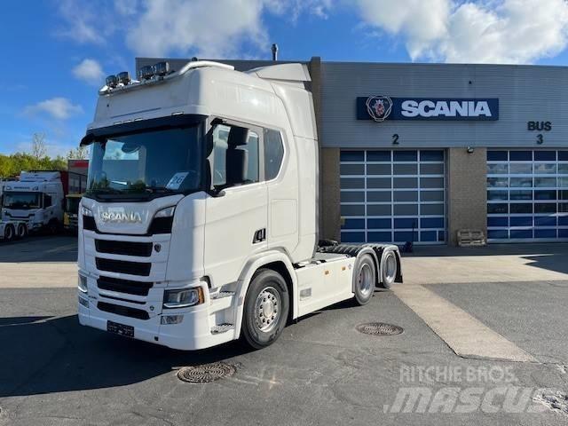 Scania R 590 Tracteur routier