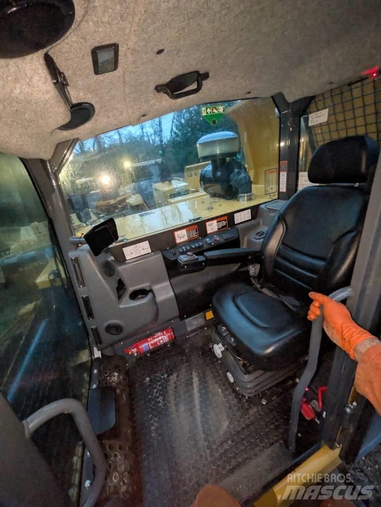 Bell TC11A Tombereau sur chenilles