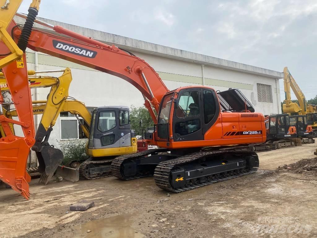 Doosan DX225LC Pelle sur chenilles