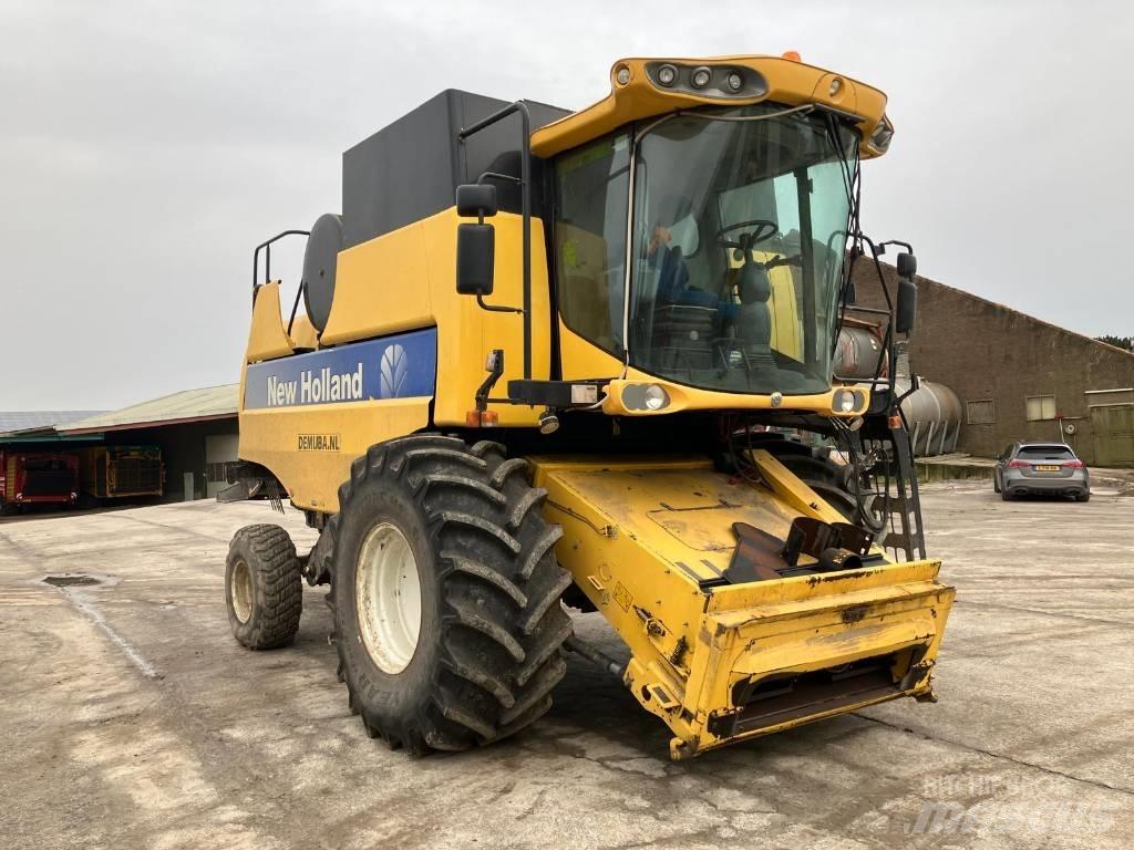 New Holland CS 6080 Moissonneuse batteuse