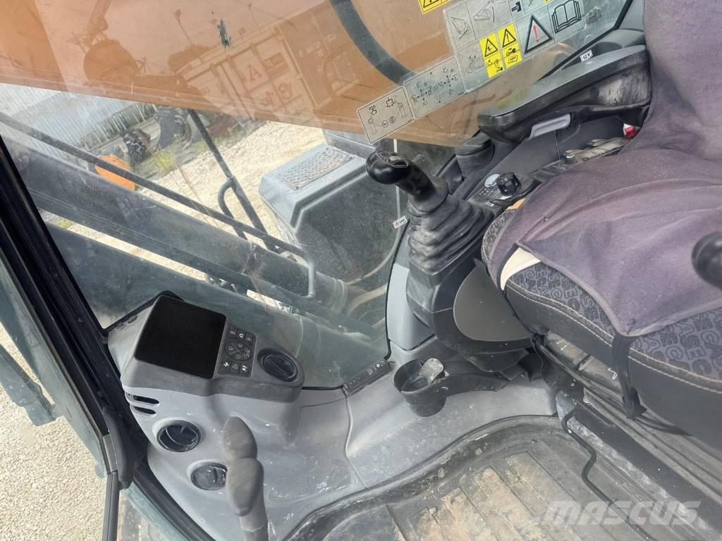 CASE CX 300 D Pelle sur chenilles