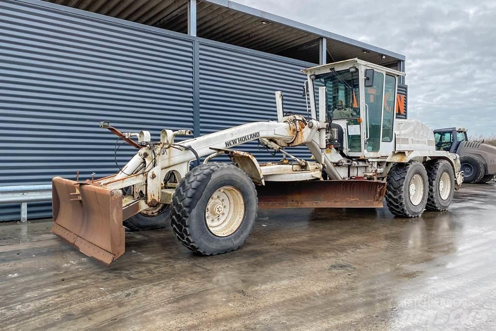 New Holland F156.6 Niveleuse