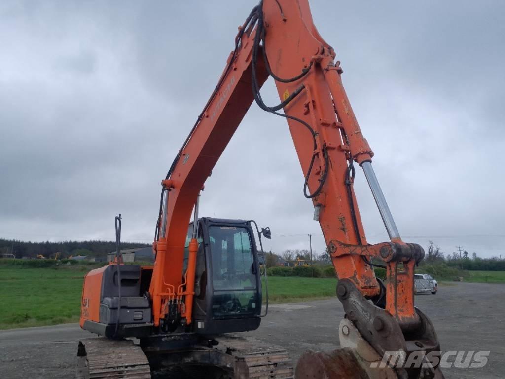 Hitachi Zaxis 130-5 Pelle sur chenilles