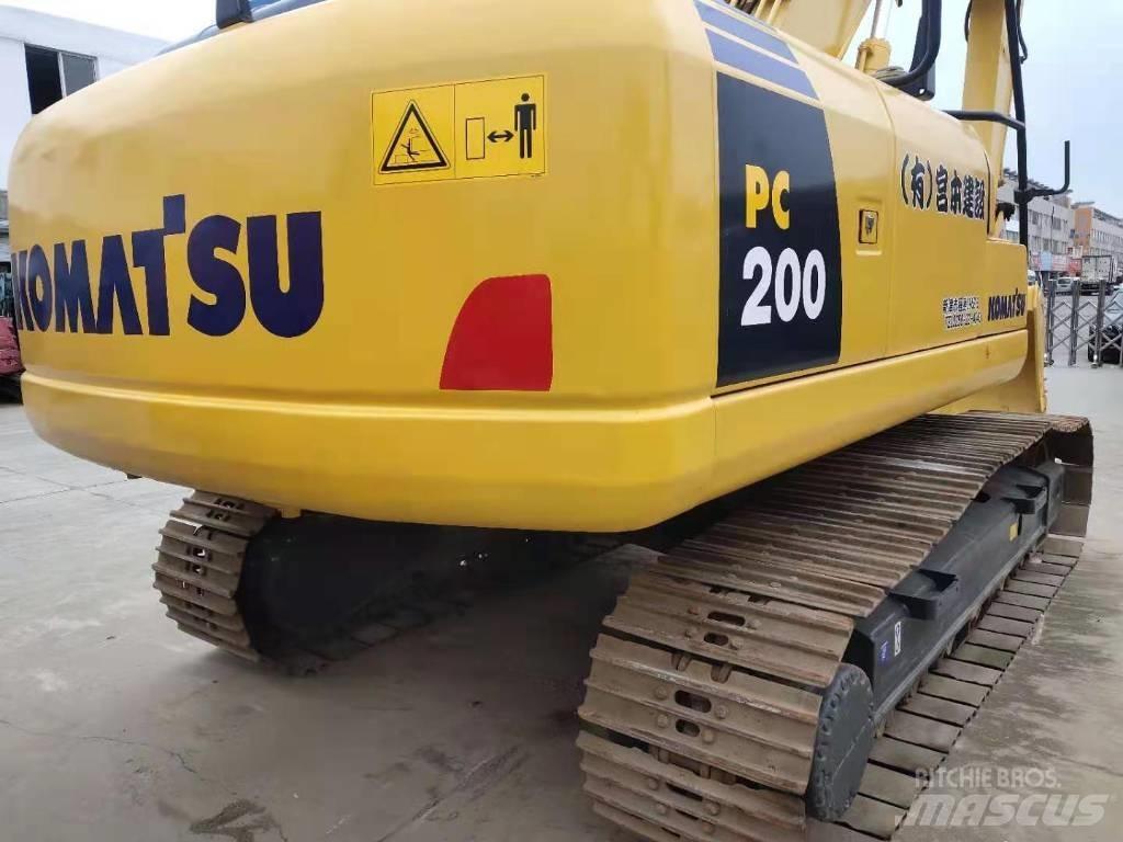 Komatsu PC 200 Pelle sur chenilles
