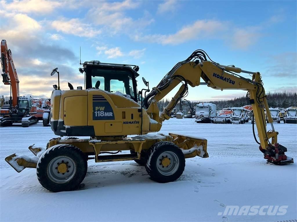 Komatsu PW118MR-8 Pelle sur pneus