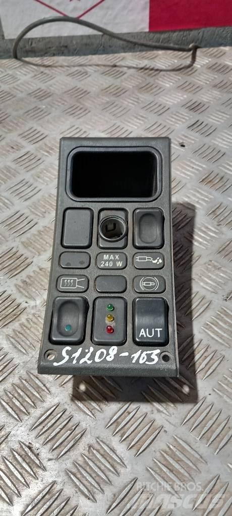 Scania 94 D.    1110904 Cabines