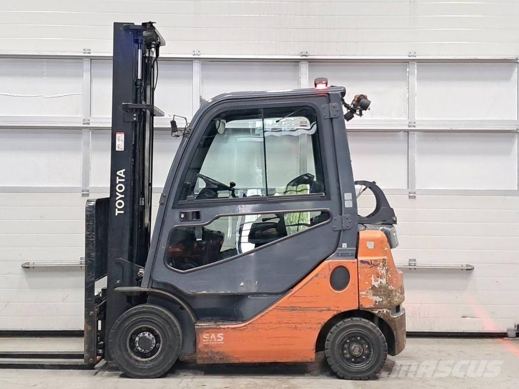 Toyota 02-8FGF18 Chariots GPL