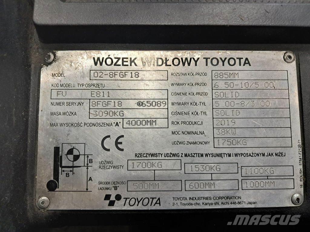 Toyota 02-8FGF18 Chariots GPL