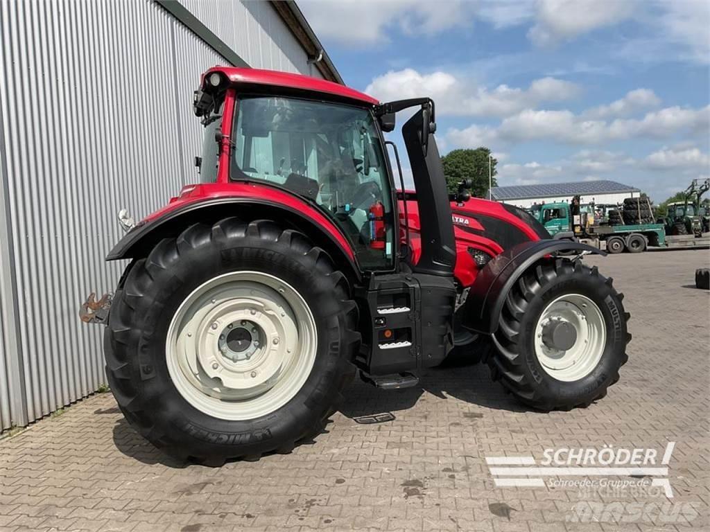 Valtra T 235 A Tracteur