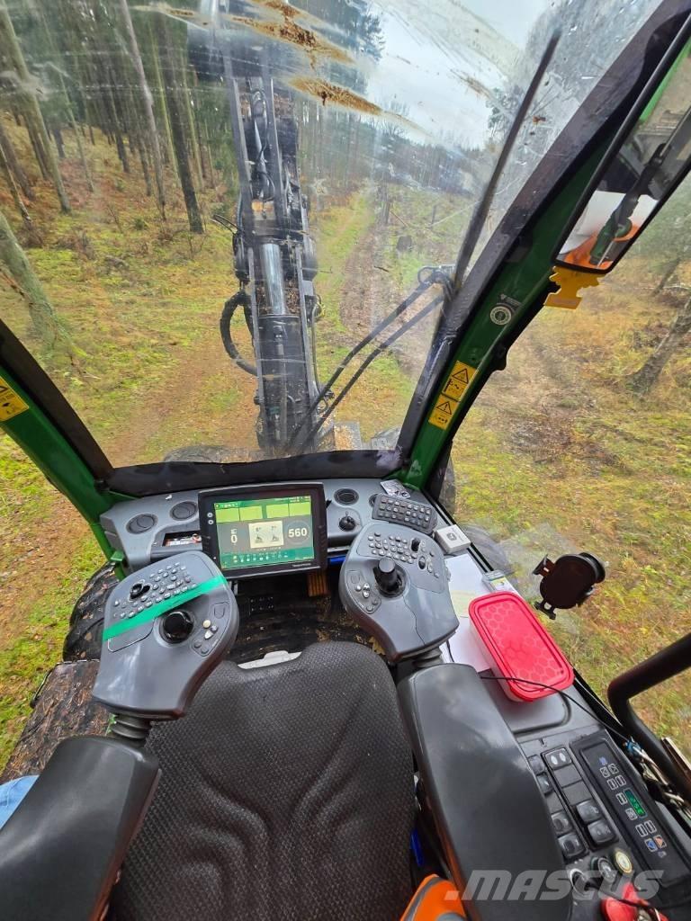 John Deere 1170 E Abatteuse