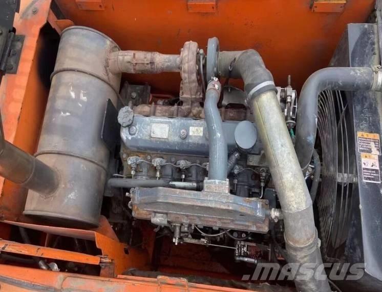 Doosan DH210W Pelle sur pneus
