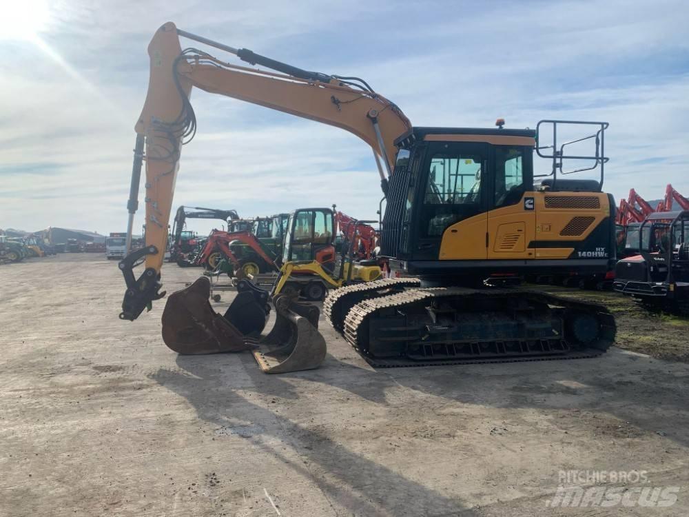 Hyundai HX 140 HW Pelle sur chenilles