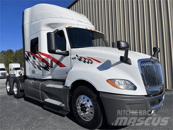 International LT Tracteur routier