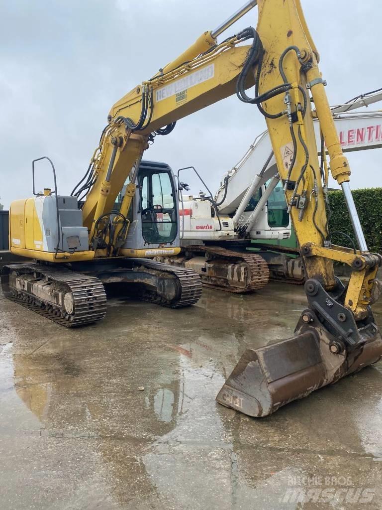New Holland E 145 Pelle sur chenilles