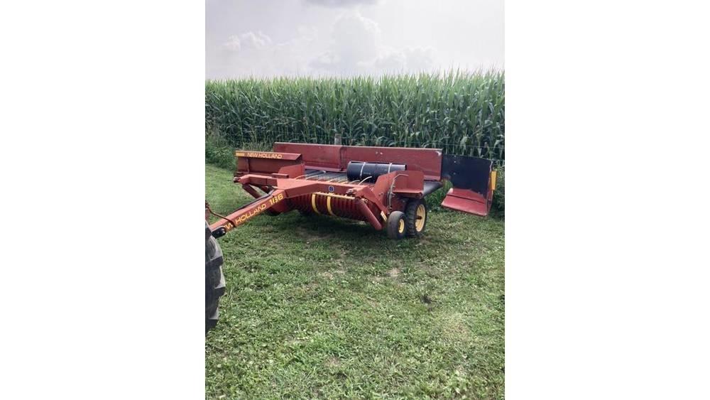 New Holland 166 Enrubanneuse
