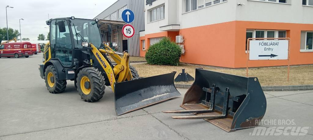 Komatsu WA 70 Chargeuse sur pneus
