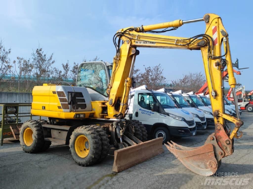 New Holland MH 3.6 Pelle sur pneus