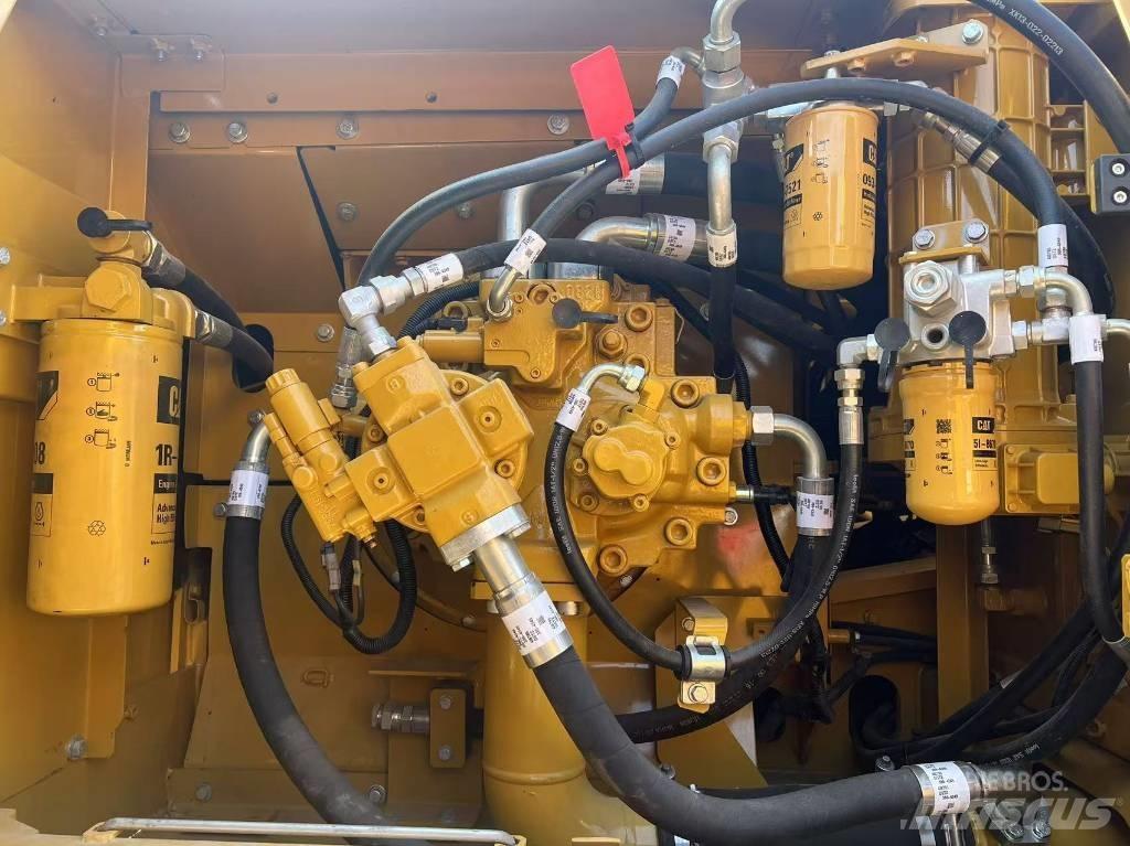 CAT 330 D Pelle sur chenilles