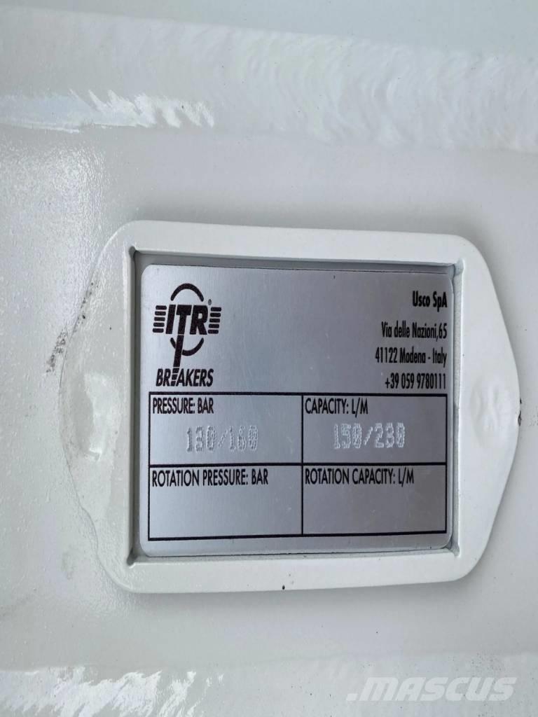  ITR UNH137 Marteau hydraulique