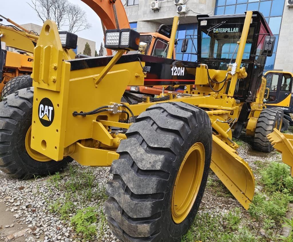 CAT 120 H Niveleuse