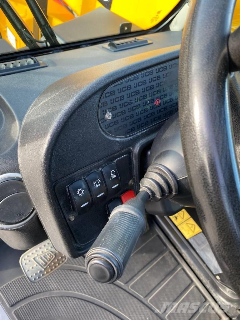 JCB 540-180 HiViz Chariot télescopique