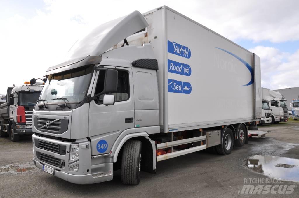 Volvo FM 6X2 Camion Fourgon