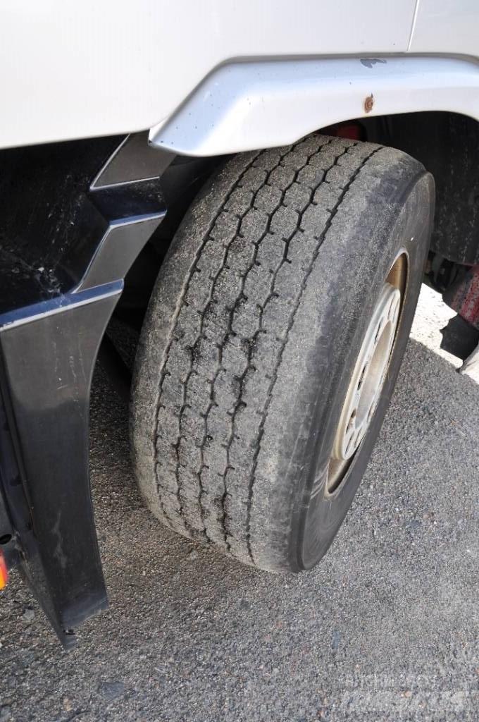 Volvo FM 6X2 Camion Fourgon