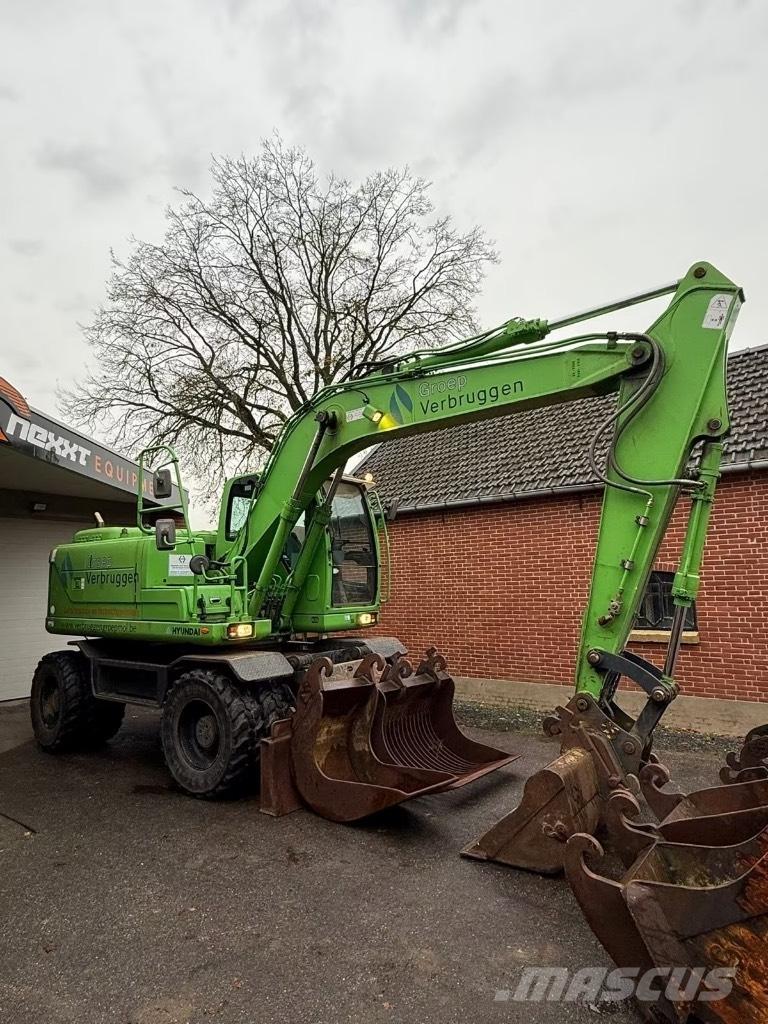 Hyundai R140W-9 Pelle sur pneus
