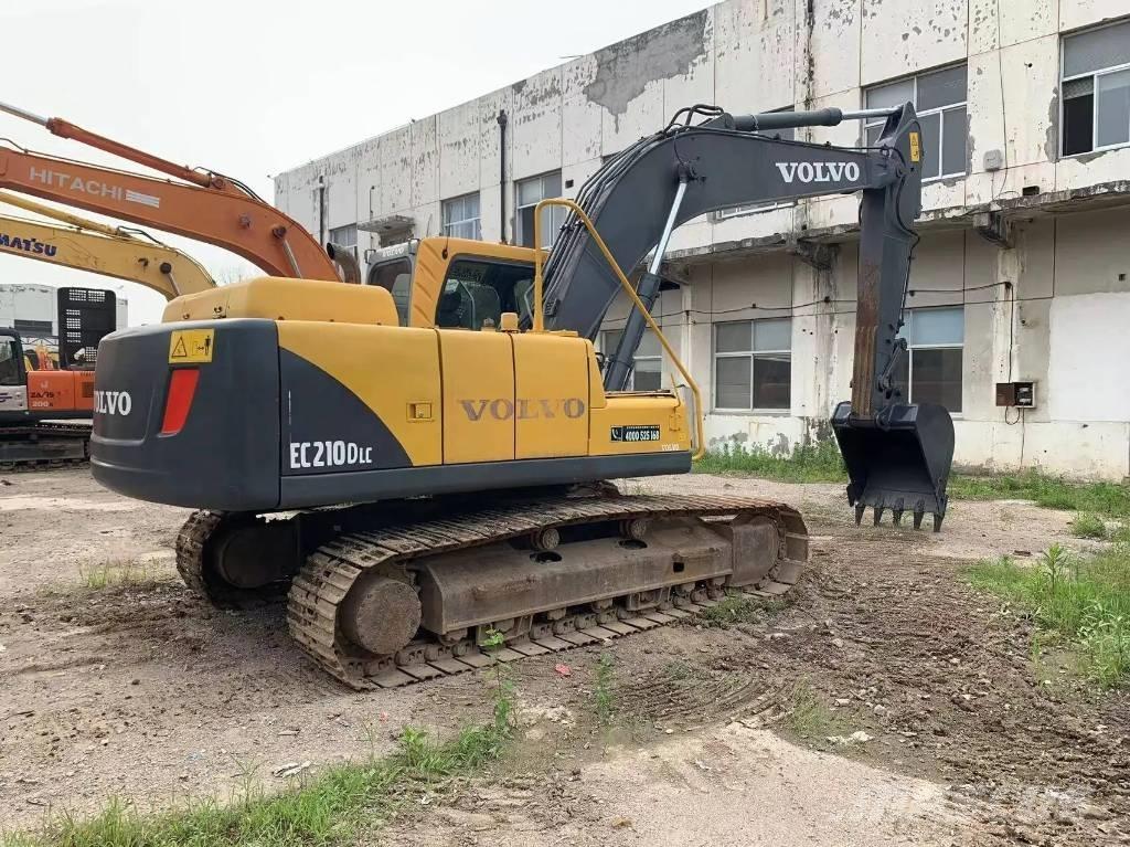 Volvo EC210D Pelle sur chenilles